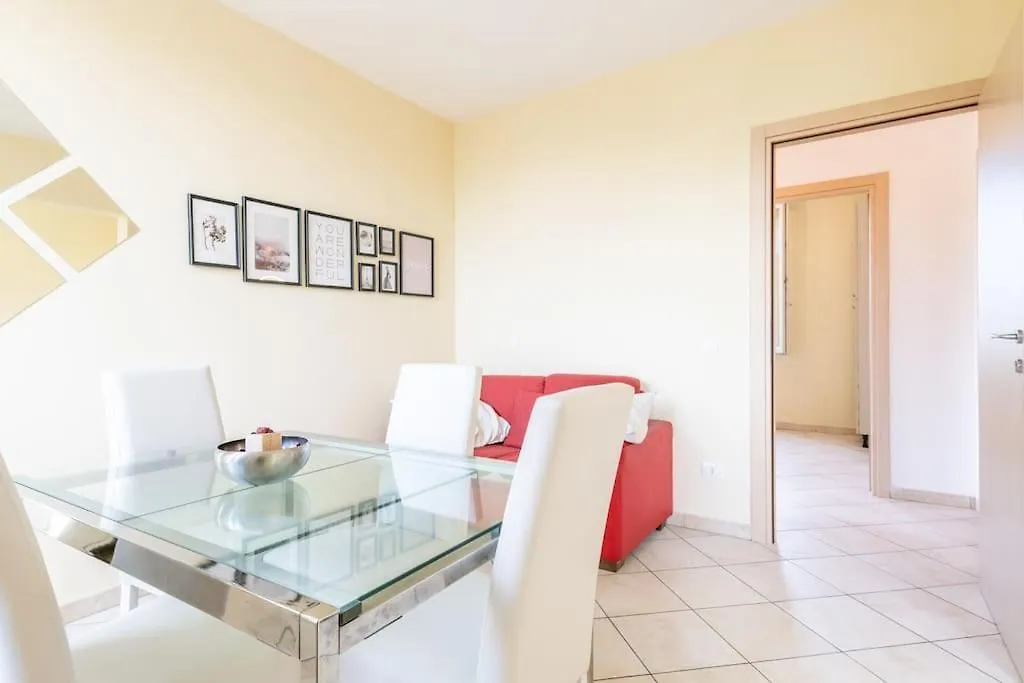 Apartment -Villa Emily- Parking, Garden & Wi-Fi Pisa Italy